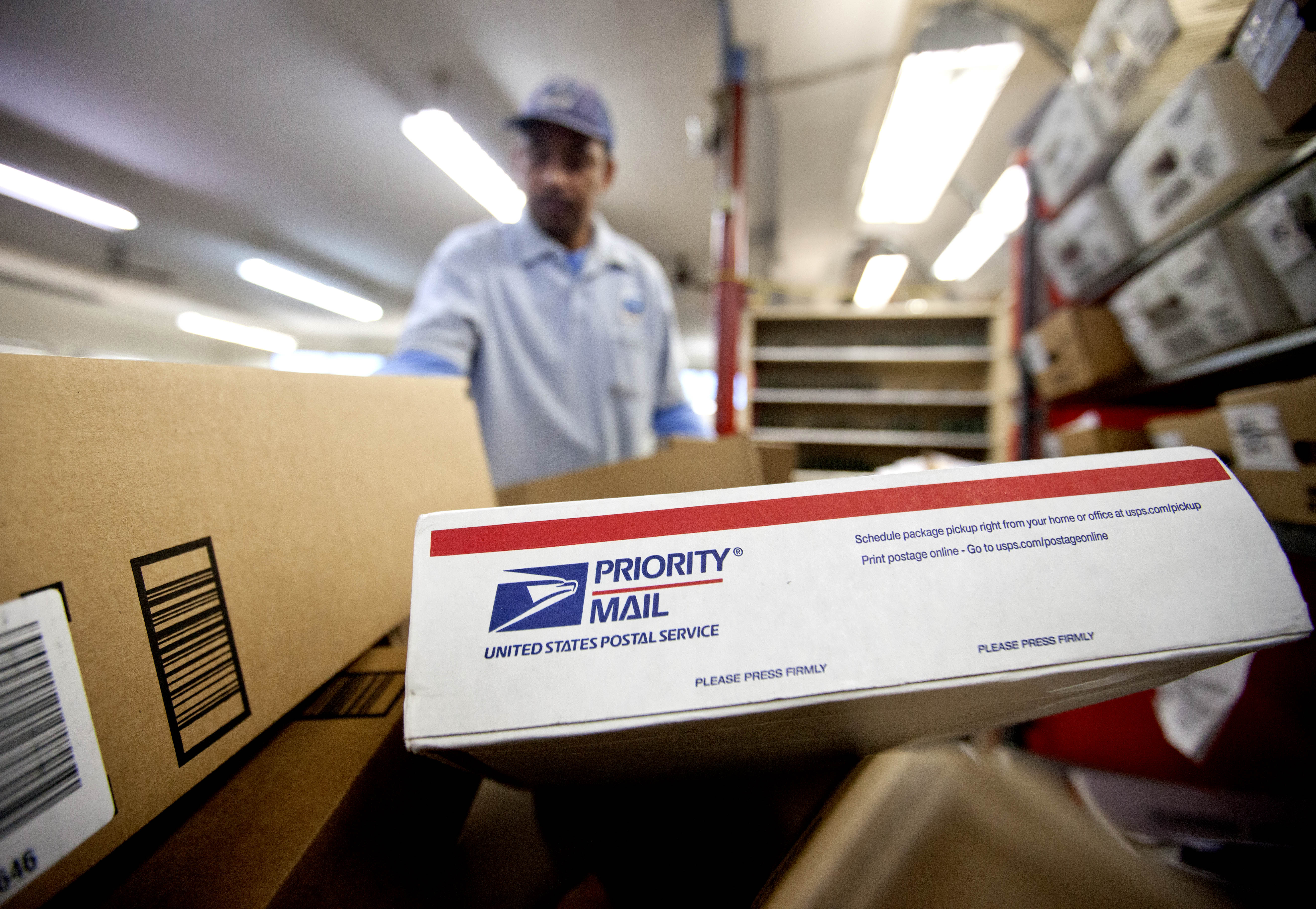 Unions encourage elimination of Postal Service pre-funding ... - FederalNewsRadio.com